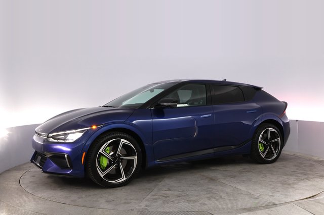 2023 Kia EV6 — photo 14 of 22
