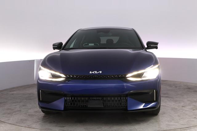 2023 Kia EV6 — photo 9 of 22