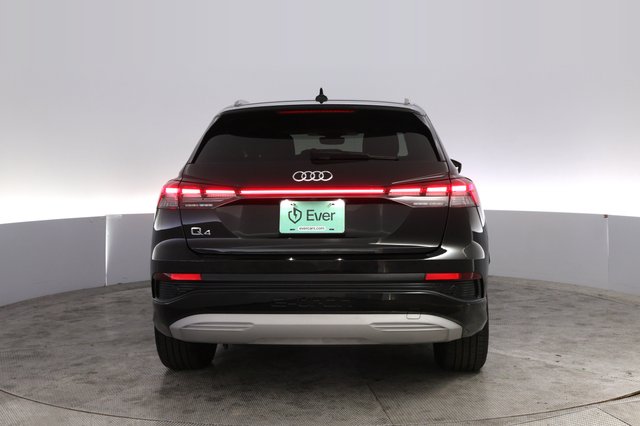 2023 Audi Q4 e-tron — photo 12 of 24