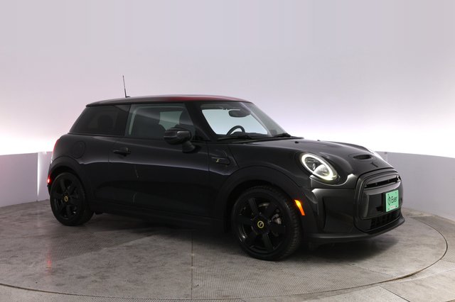2024 MINI Cooper SE — photo 11 of 20