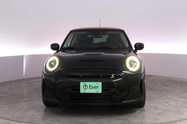 2024 MINI Cooper SE — photo 9 of 20