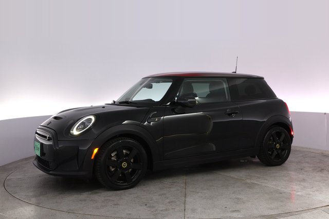 2024 MINI Cooper SE — photo 14 of 20