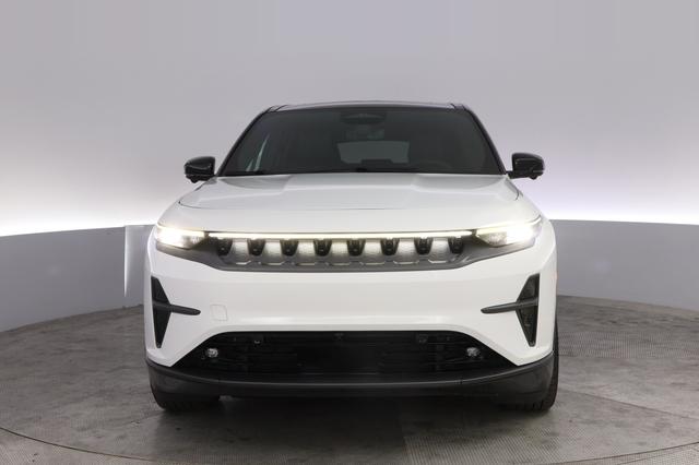 2024 Jeep Wagoneer S — photo 9 of 23