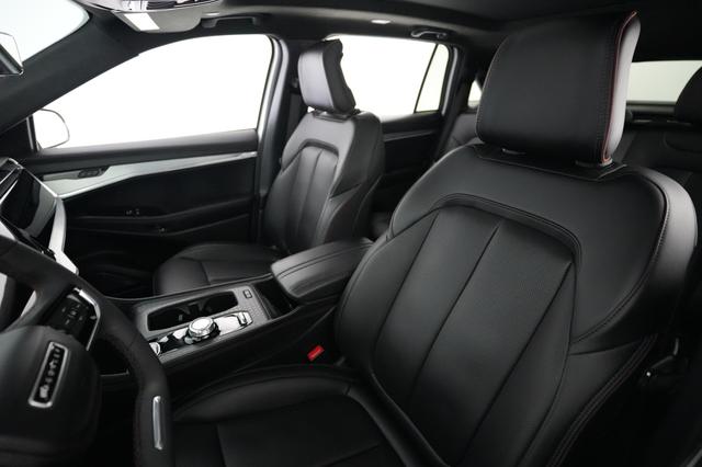 2024 Jeep Wagoneer S — photo 3 of 23
