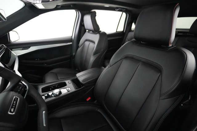 2024 Jeep Wagoneer S — photo 3 of 23