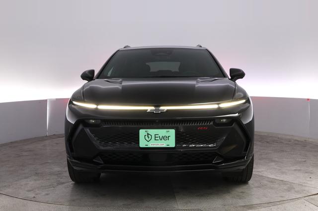 2024 Chevrolet Equinox EV — photo 9 of 21