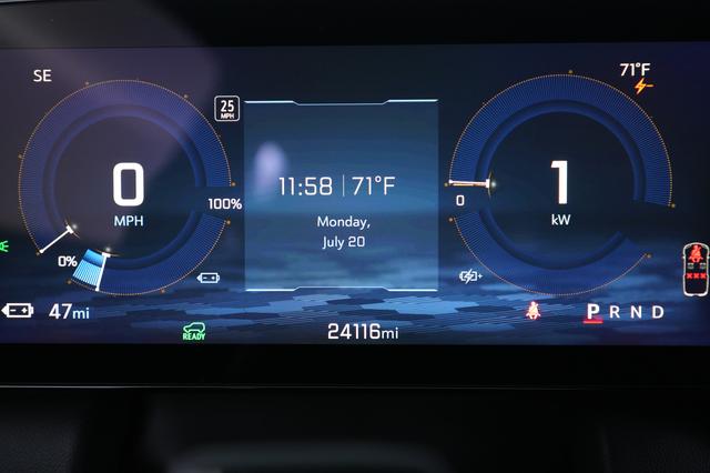 2024 Chevrolet Equinox EV — photo 5 of 21