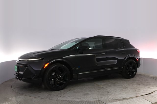 2024 Chevrolet Equinox EV — photo 14 of 21