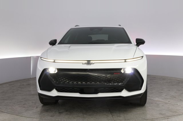 2024 Chevrolet Equinox EV — photo 9 of 21