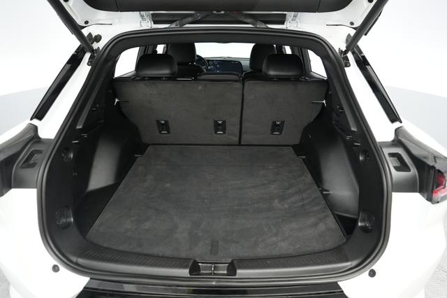 2024 Chevrolet Equinox EV — photo 6 of 21