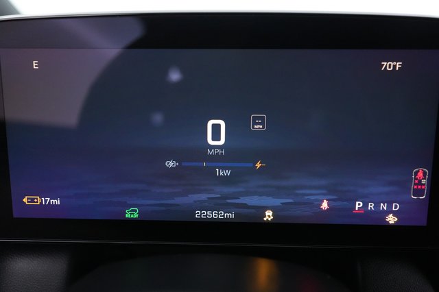 2024 Chevrolet Equinox EV — photo 5 of 21