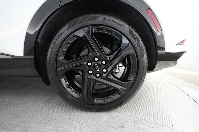 2024 Chevrolet Equinox EV — photo 7 of 21