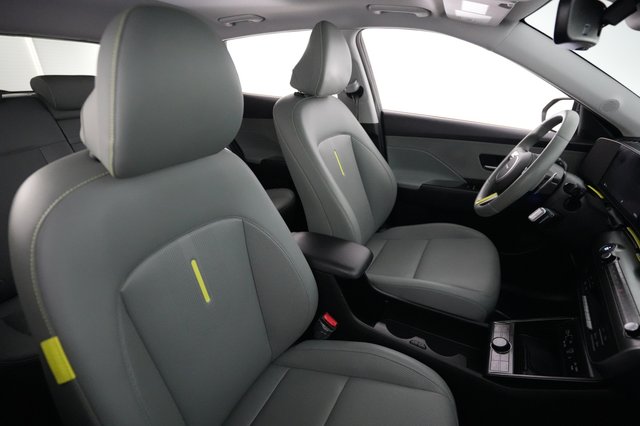 2024 Hyundai Kona Electric — photo 18 of 22