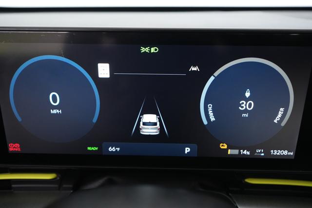 2024 Hyundai Kona Electric — photo 5 of 22