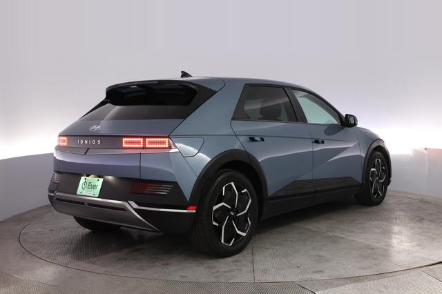 2024 Hyundai IONIQ 5 — photo 2 of 21