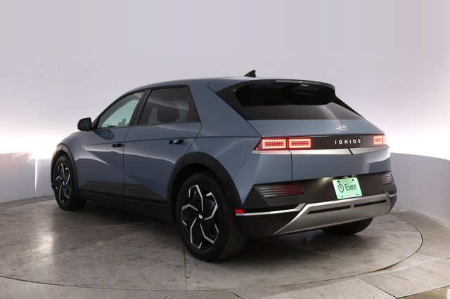 2024 Hyundai IONIQ 5 — photo 13 of 21