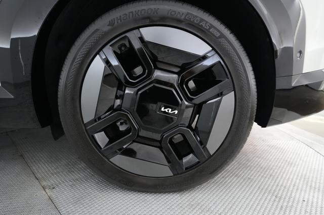 2024 Kia EV9 — photo 7 of 23