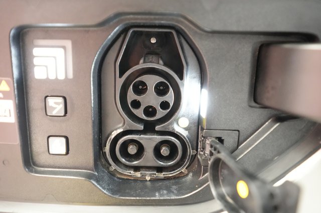 2024 Kia EV9 — photo 8 of 23