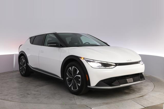 2024 Kia EV6 — photo 10 of 21