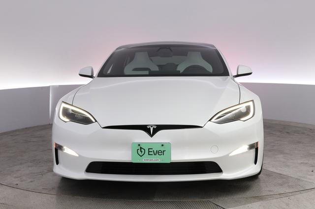 2025 Tesla Model S — photo 9 of 25