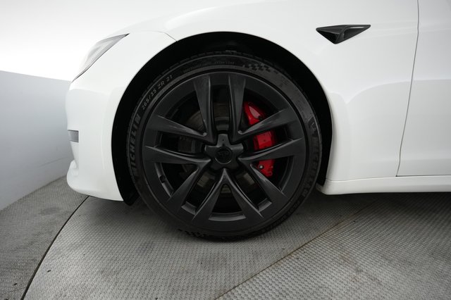 2025 Tesla Model S — photo 15 of 25
