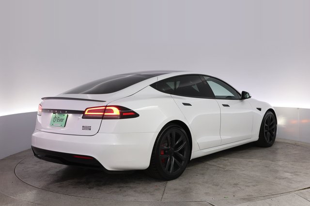 2025 Tesla Model S — photo 2 of 25