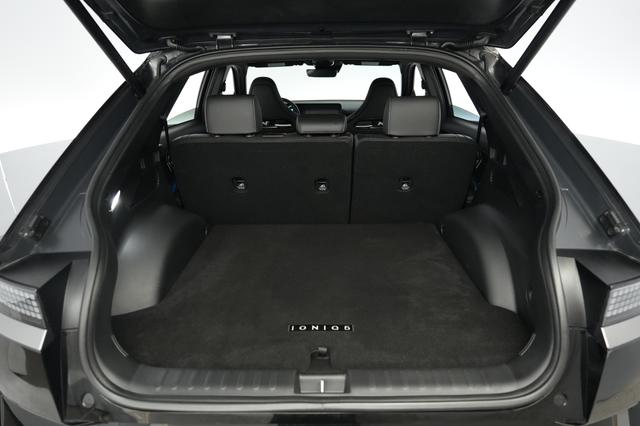 2025 Hyundai IONIQ 5 — photo 6 of 23