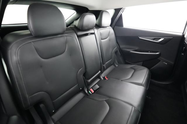 2022 Kia EV6 — photo 4 of 21