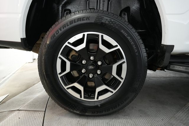 2023 Ford F-150 Lightning — photo 11 of 15