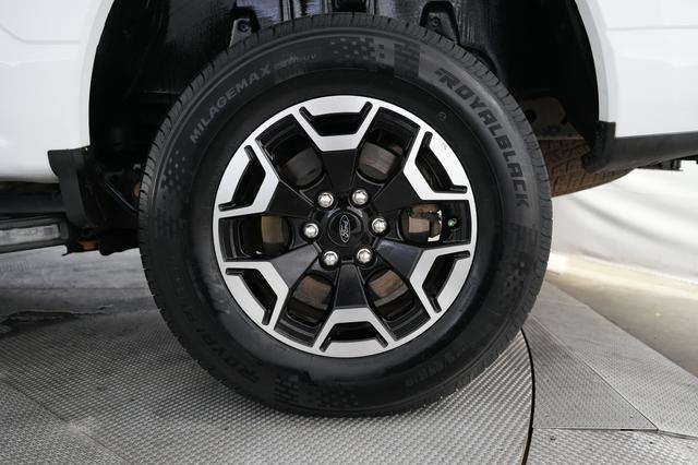 2023 Ford F-150 Lightning — photo 7 of 15