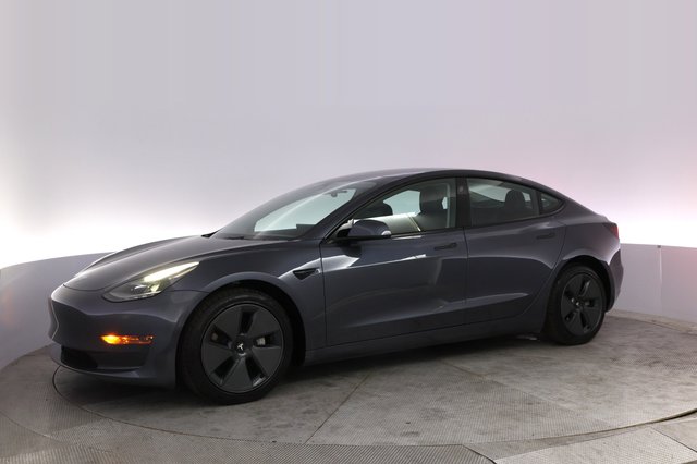 2023 Tesla Model 3 — photo 14 of 24