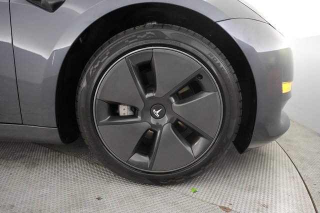 2023 Tesla Model 3 — photo 16 of 24