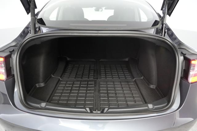 2023 Tesla Model 3 — photo 6 of 24