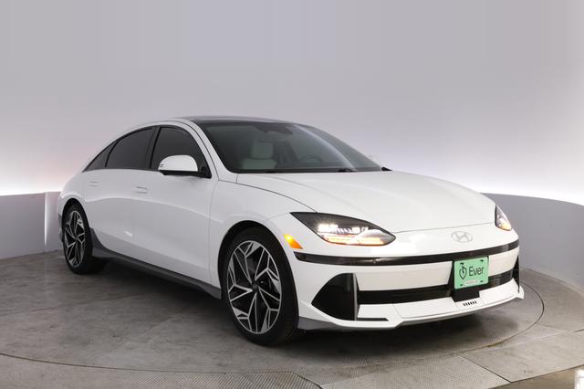 2023 Hyundai IONIQ 6 — photo 10 of 21