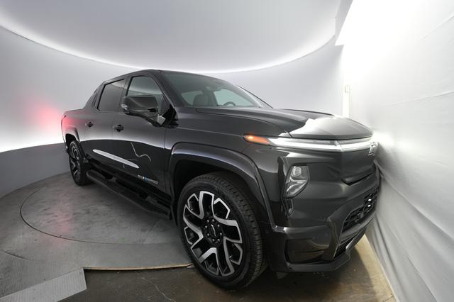 2025 Chevrolet Silverado EV — VIN 1GC402EL9SU405401