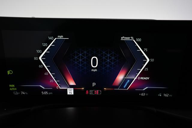 2025 BMW i4 — photo 5 of 23