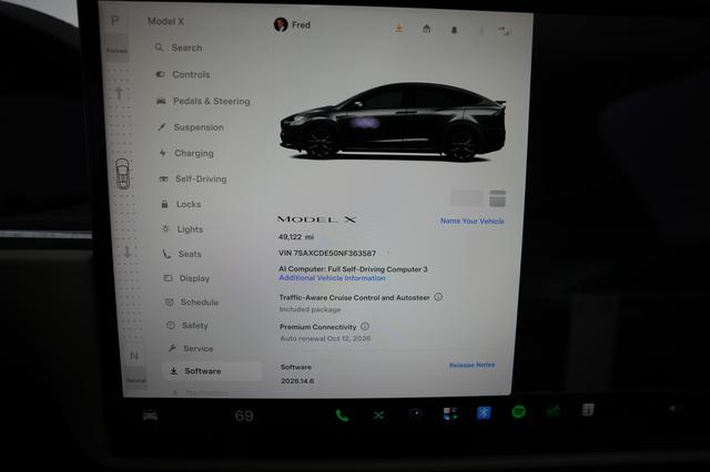 2022 Tesla Model X — photo 5 of 21