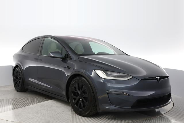 2022 Tesla Model X — photo 9 of 21