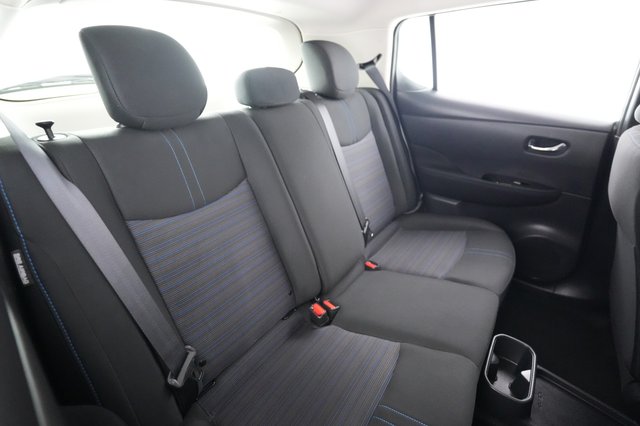 2024 Nissan LEAF — photo 4 of 23