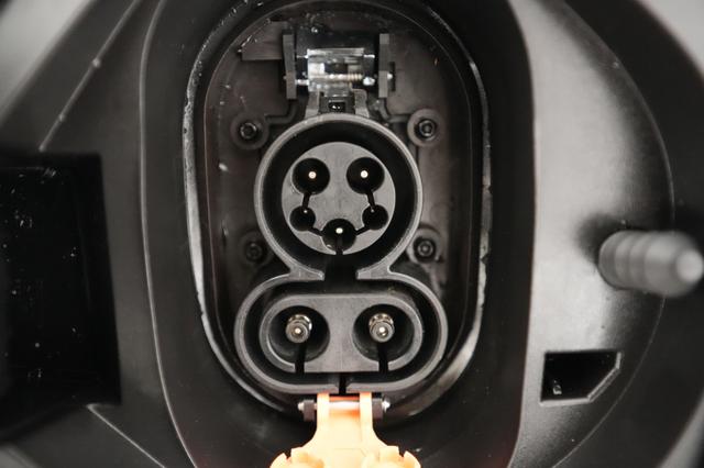 2022 Chevrolet Bolt EUV — photo 8 of 23