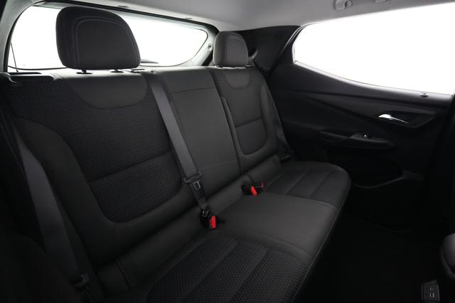 2022 Chevrolet Bolt EUV — photo 4 of 23