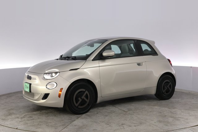 2025 Fiat 500e — photo 14 of 20