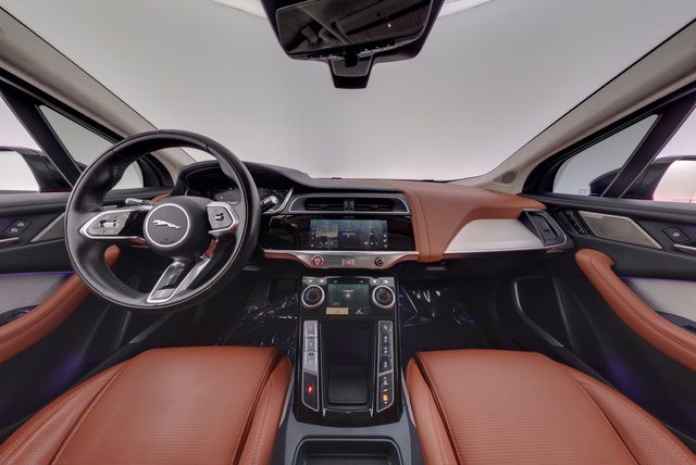 2022 Jaguar I-Pace — photo 21 of 24