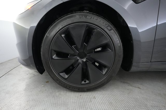 2024 Tesla Model 3 — photo 15 of 24