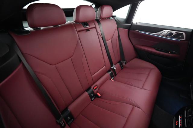 2024 BMW i4 — photo 4 of 23
