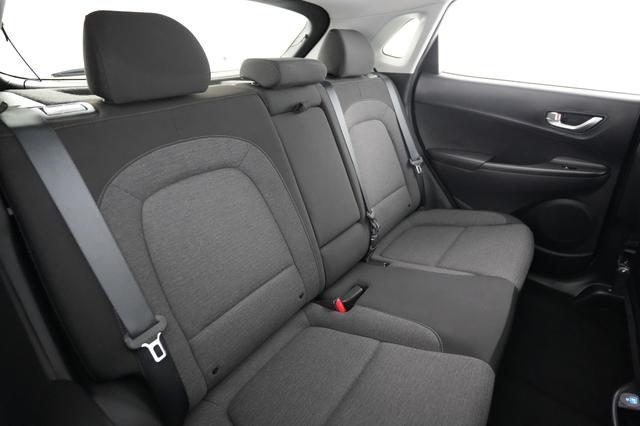 2023 Hyundai Kona Electric — photo 4 of 23