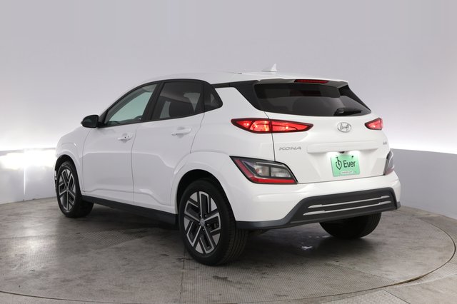 2023 Hyundai Kona Electric — photo 13 of 23
