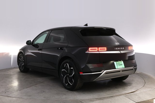 2024 Hyundai IONIQ 5 — photo 13 of 23