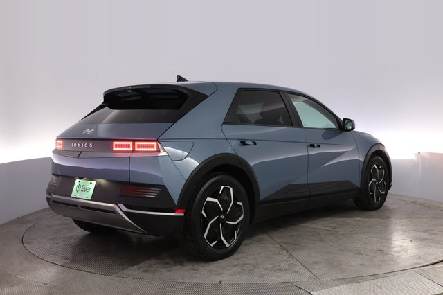 2024 Hyundai IONIQ 5 — photo 2 of 24