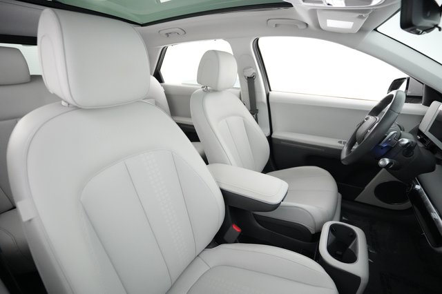 2024 Hyundai IONIQ 5 — photo 18 of 21